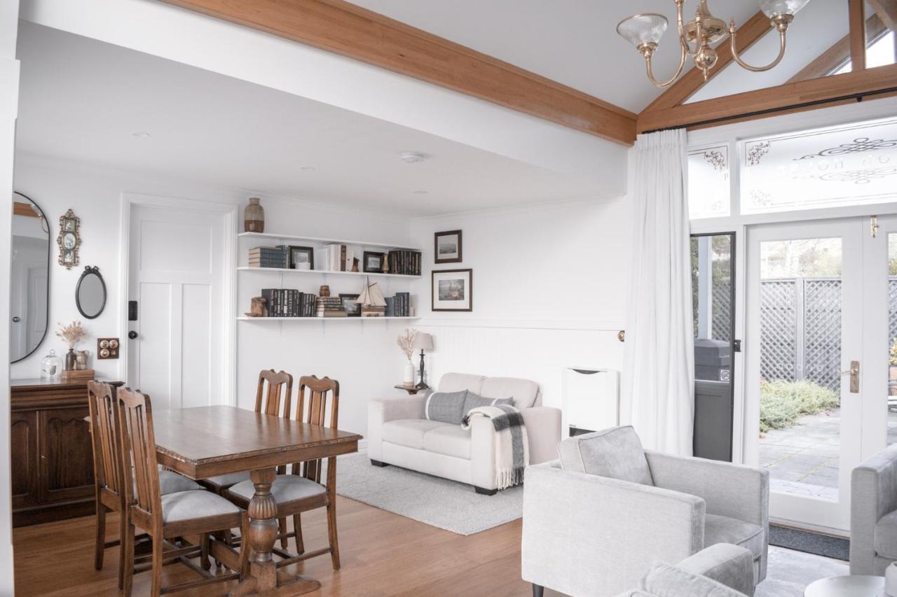 Walton House Bed & Breakfast ฮิวอันวิลล์ ภายนอก รูปภาพ