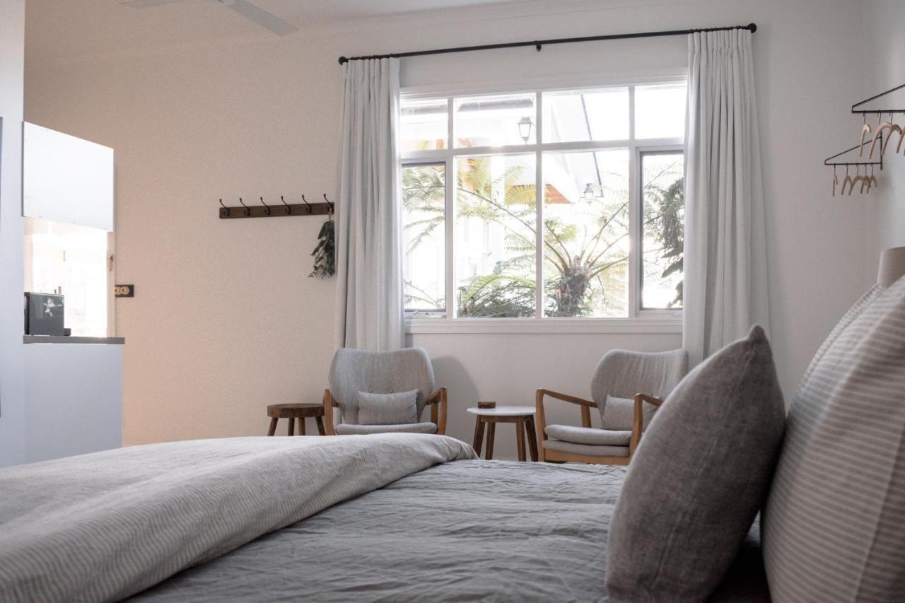 Walton House Bed & Breakfast ฮิวอันวิลล์ ภายนอก รูปภาพ