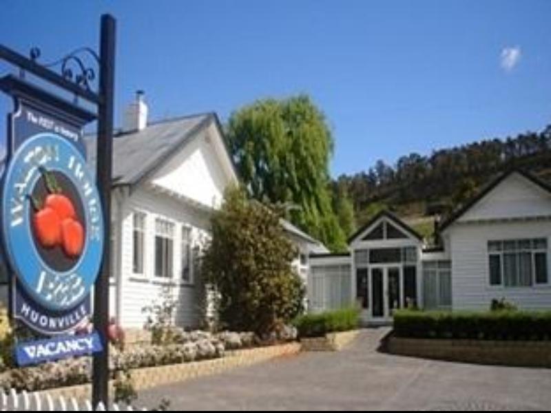 Walton House Bed & Breakfast ฮิวอันวิลล์ ภายนอก รูปภาพ