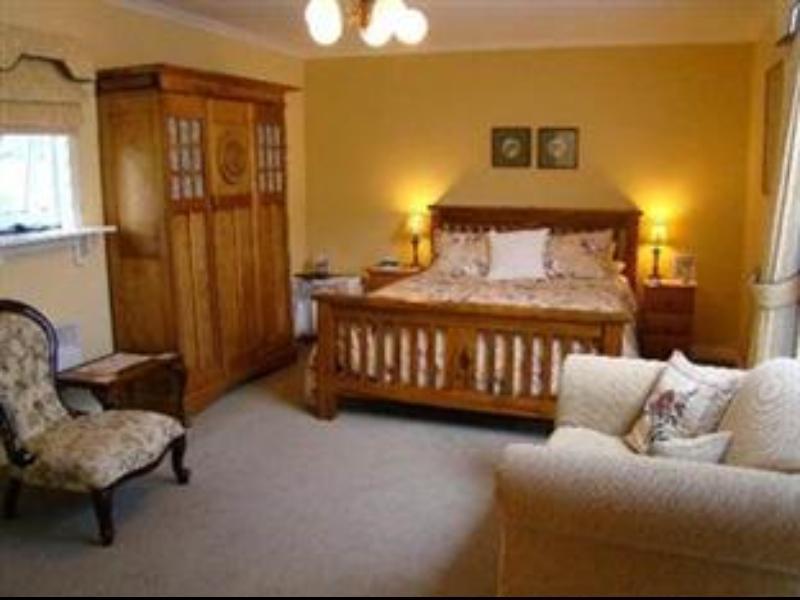 Walton House Bed & Breakfast ฮิวอันวิลล์ ภายนอก รูปภาพ